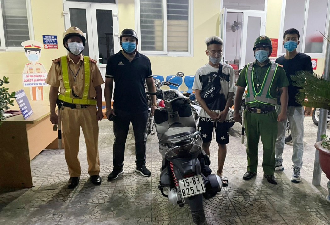 Công an quận Hồng Bàng Xử lý nghiêm đối tượng lạng lách, đánh võng